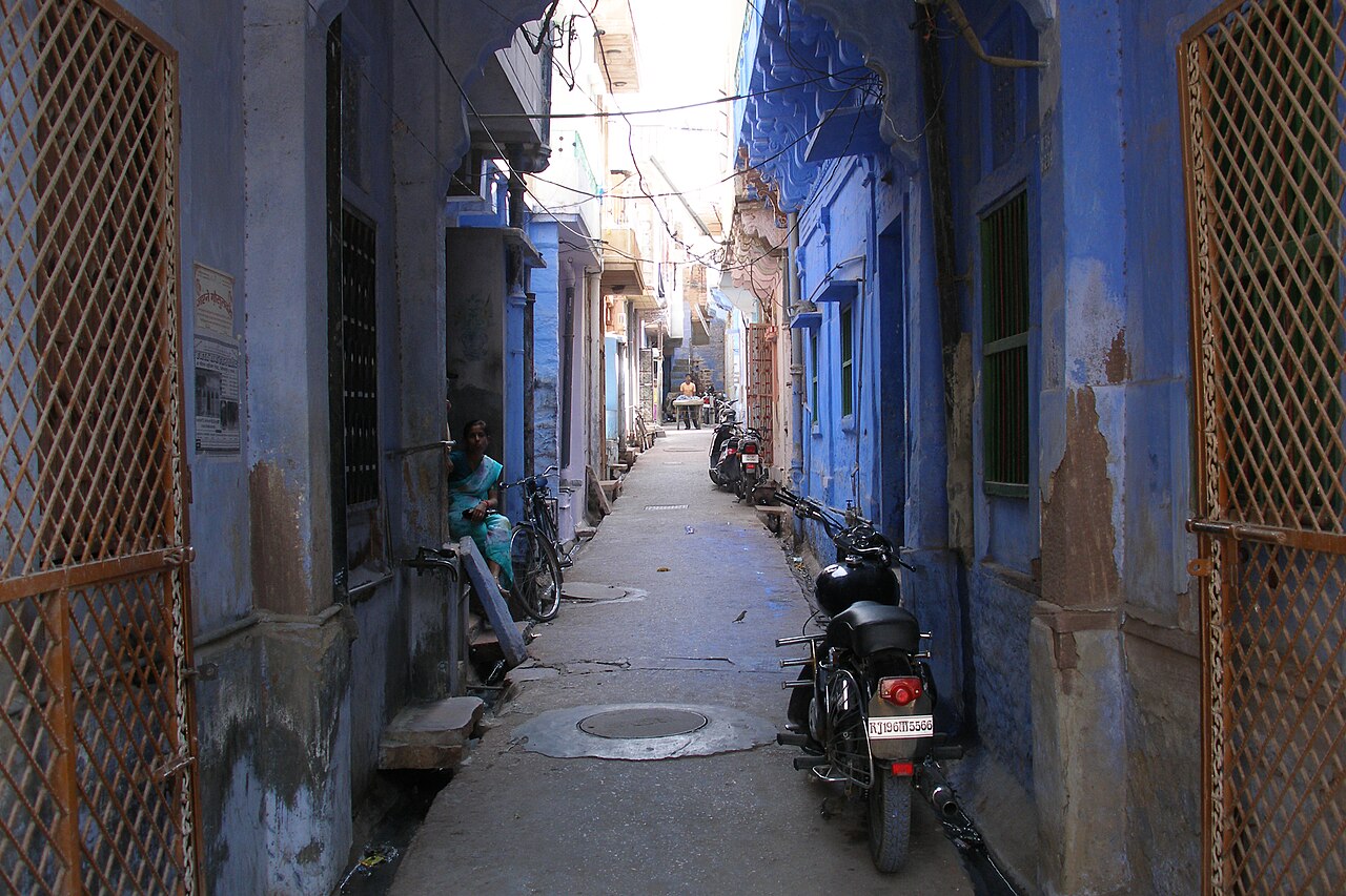 A narrow blue-washed lane in Jodhpur old city